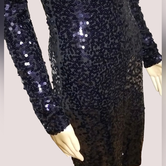 Le Chateau Sequined Keyhole Cut-out Bodycon Dress / Sz XXS / Eggplant Colour - Picture 5 of 17